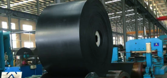 Importance of Rubber Conveyor Belt Manufacturer in Various Industries
