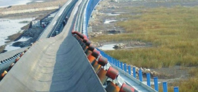 Large Projects with Portable Large Conveyor Belts for Dirt Movement